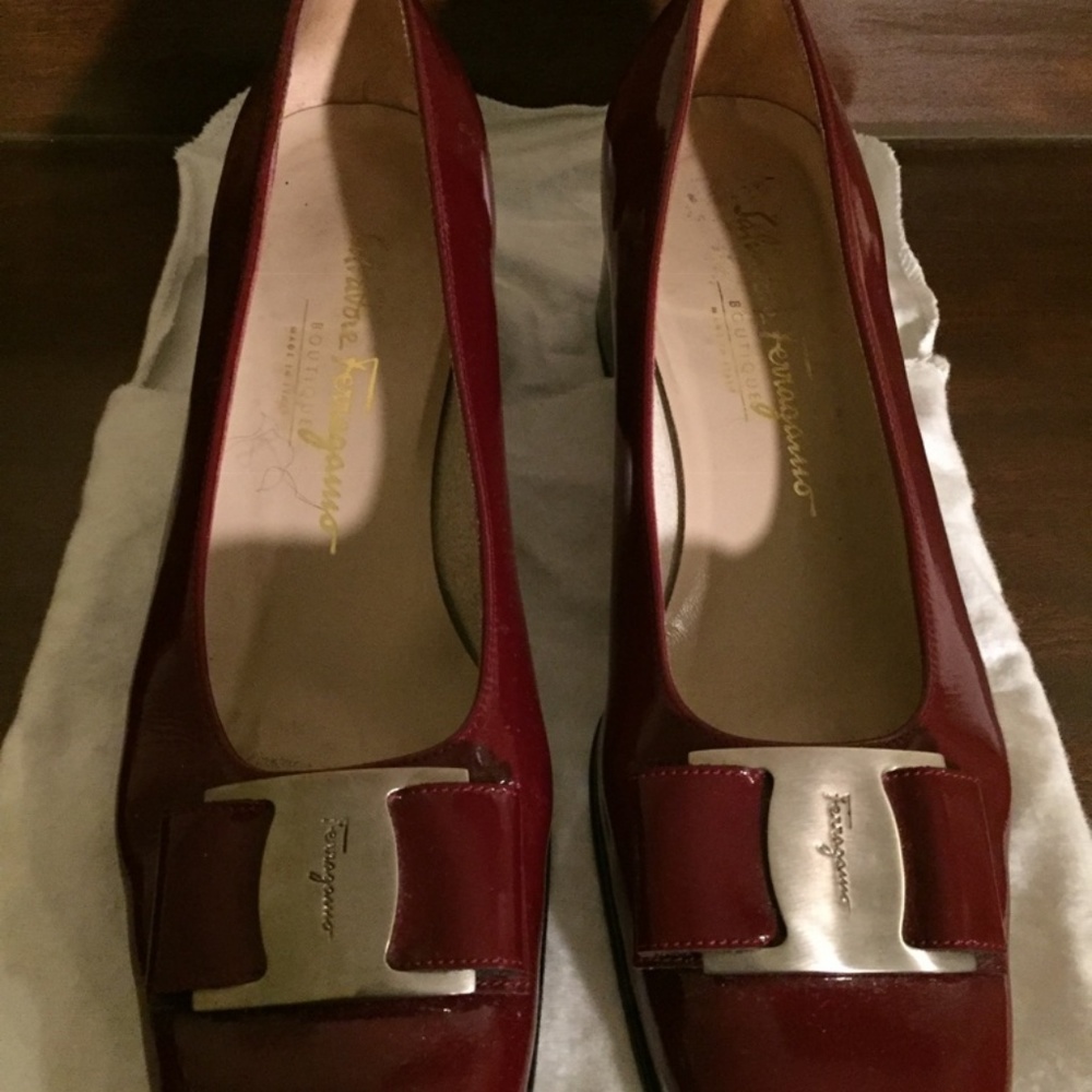 Shoes - Picture 2 of 4